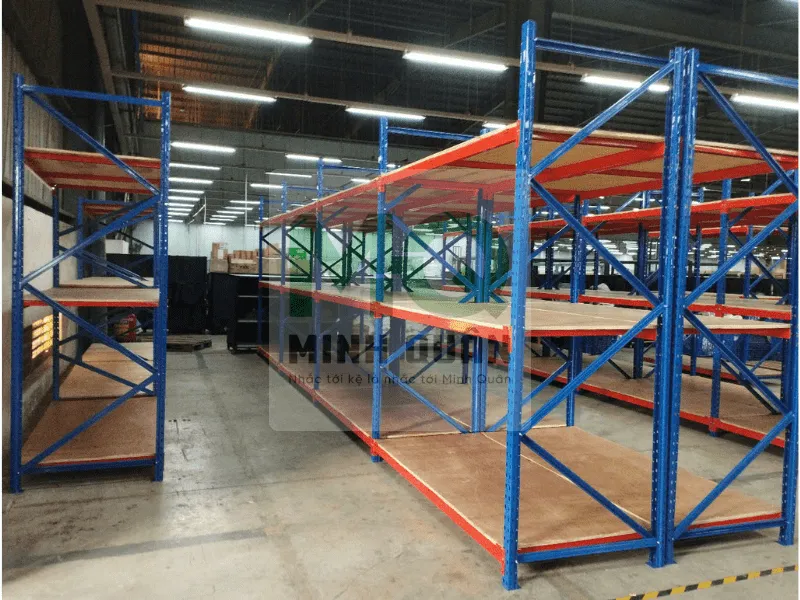 Sản phẩm kệ kho trung tải chịu lực lớn, độ bền cao Sản phẩm kệ kho trung tải chịu lực lớn, độ bền cao
