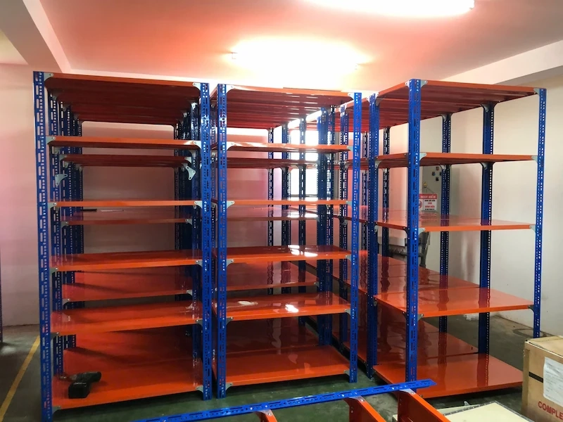 ធ្នើរដែក V ឡូ ៦ ជាន់
