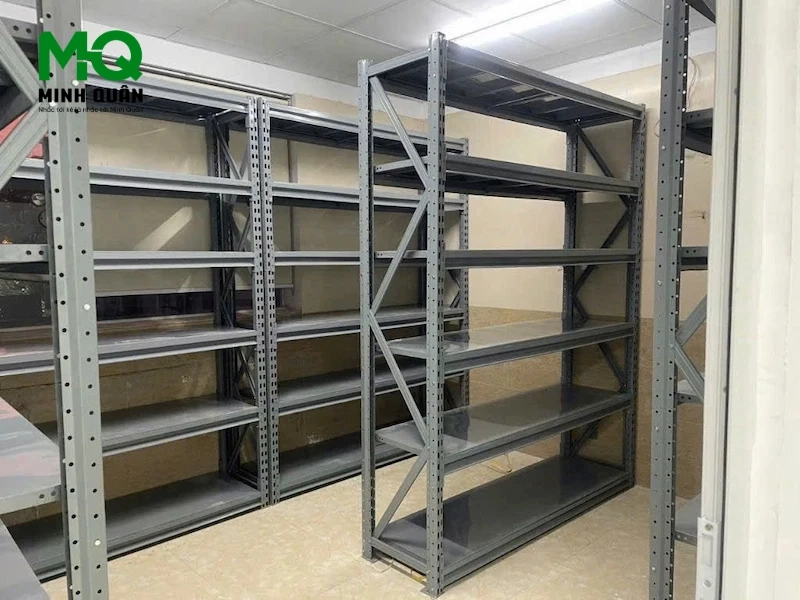 kệ sắt V lỗ quận 4 kệ sắt V lỗ quận 4