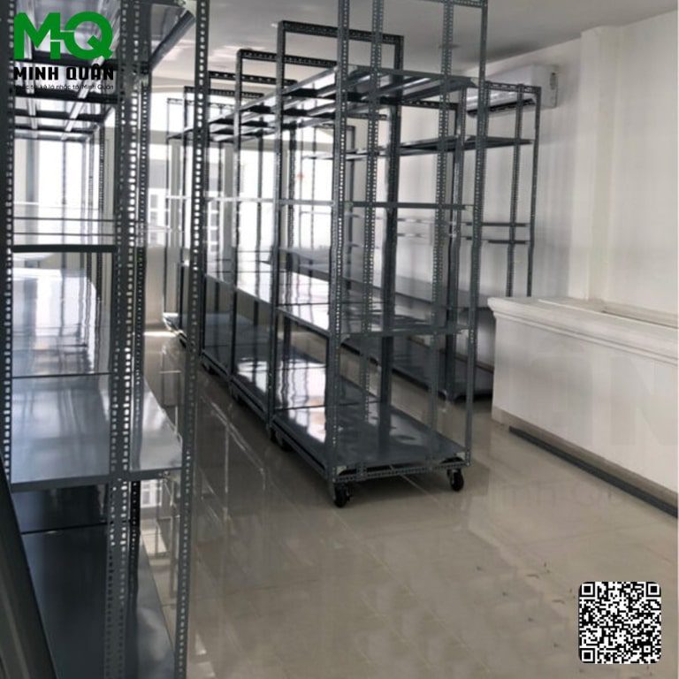 kệ sắt v lỗ 3 tầng​