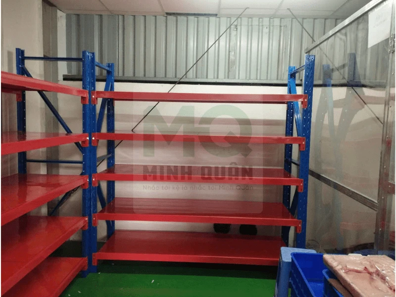 Chính sách bảo hành và giao hàng tại Giá kệ Minh Quân