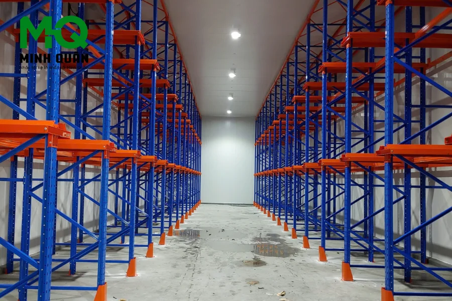 Kệ Tải Nặng 3000kg: Cấu Hình Chịu Lực Và Thiết Kế An Toàn